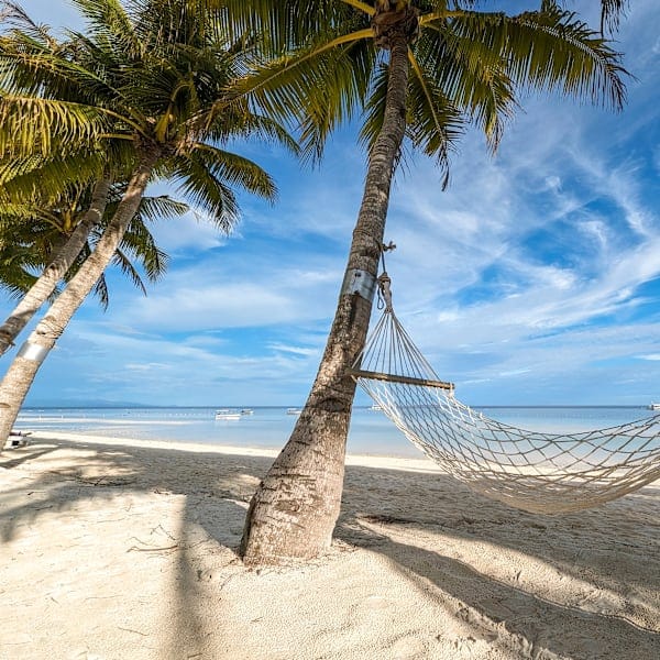 Philippinen Bucketlist: Inselhopping zur Bamboo Hut