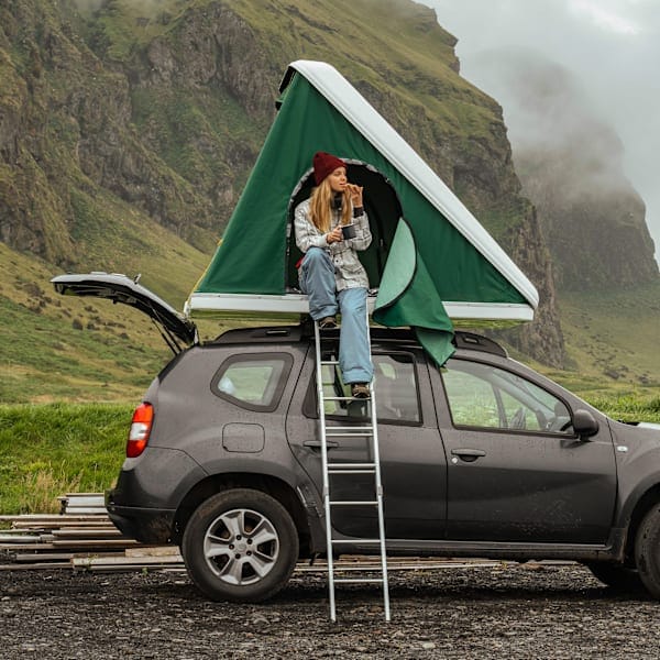 Into the Wild: Island Abenteuer im Rooftop Tent